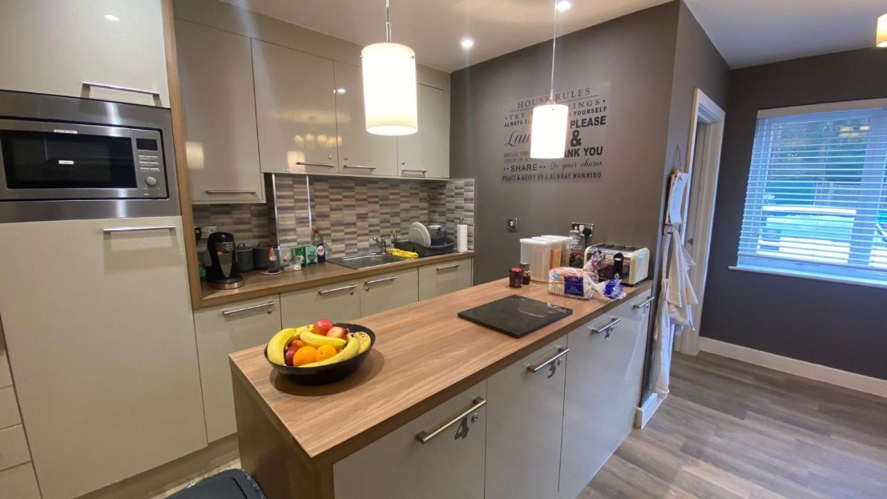 Deepcut Lodge Bed & Breakfast Self Service Camberley Luaran gambar